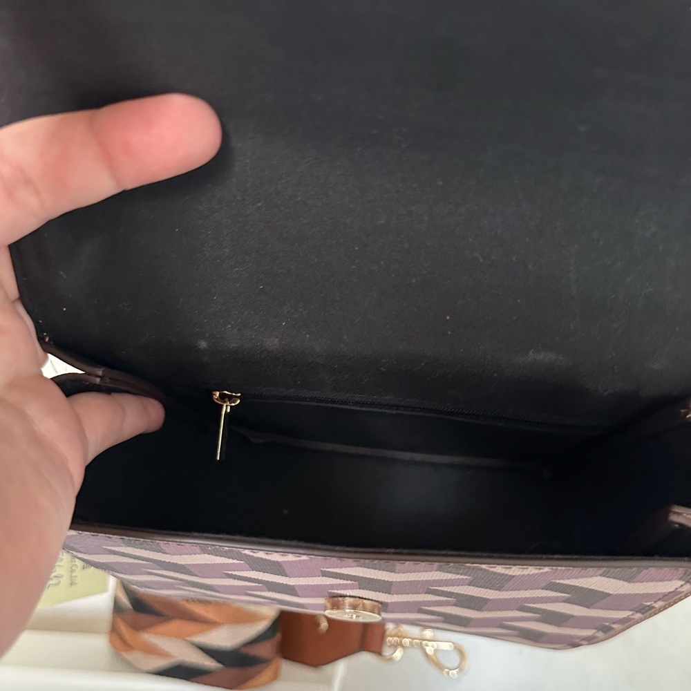 Print Crossbody With Pattern Webbed Shoulder Stra… - image 5